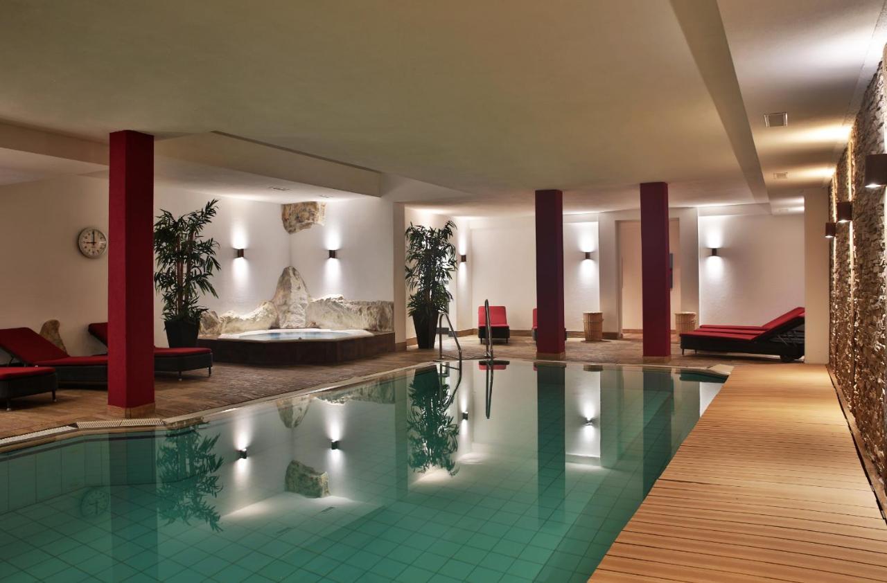 Wellnesshotel Schweizerhof Saas-Fee Eksteriør bilde
