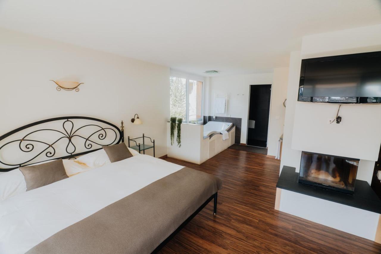 Wellnesshotel Schweizerhof Saas-Fee Eksteriør bilde